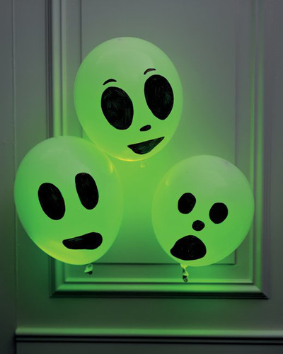 DIY-Halloween-Balloon-Crafts-4.jpg